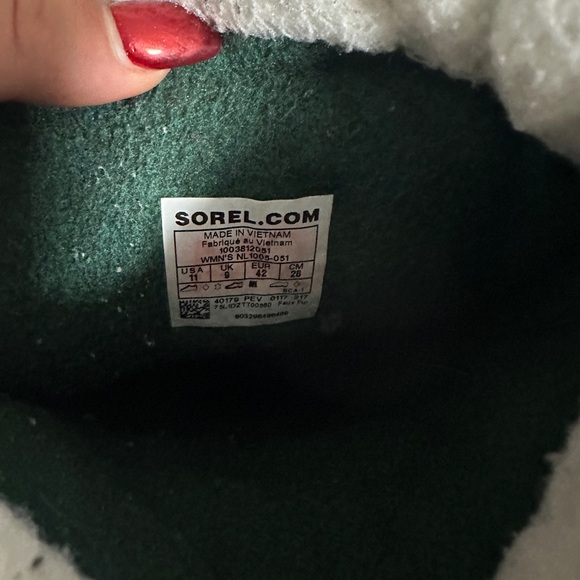 Sorel Gray and Black Winter Boots - Picture 3 of 5